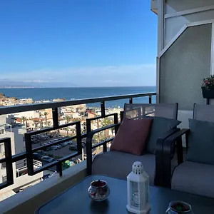 Totalmente Reformado Con Piscina Y Jardines Al Lado De La Playa De La Carihuela Torremolinos